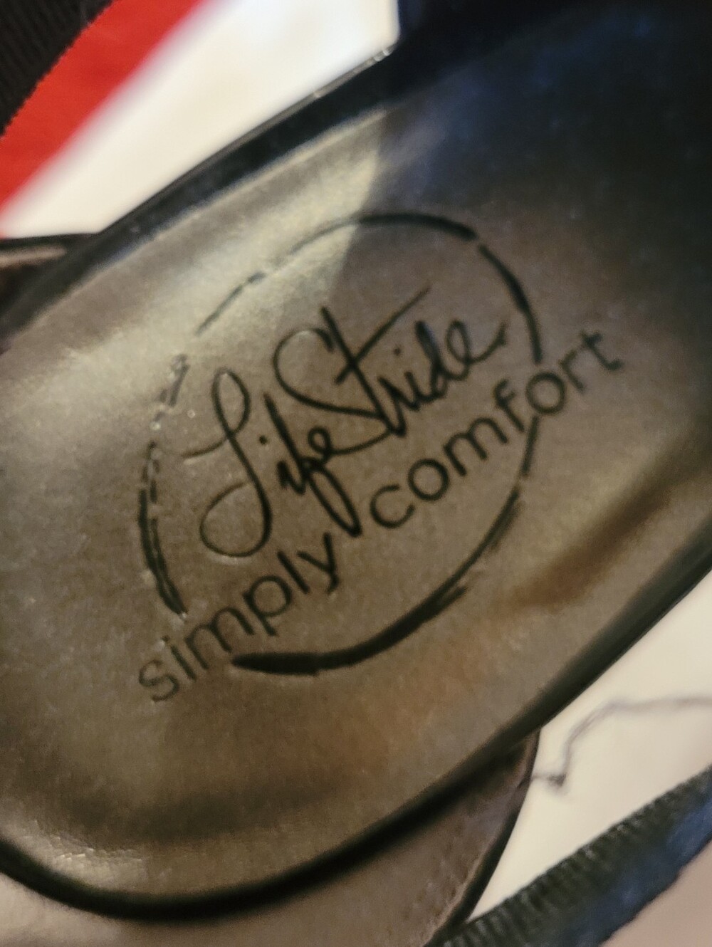 Lifestyle Simply Comfort Black 3 inch Heels . size 7.5 - Picture 6 of 7